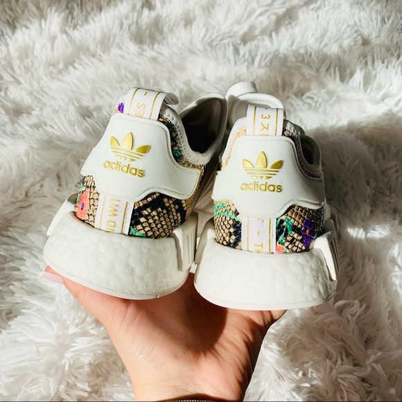 Adidas NMD R1 White Floral - Picture 5 of 6
